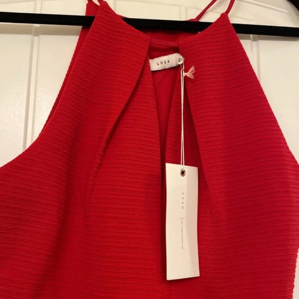 Dress - Picture 7 of 7